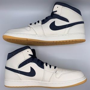 Nike Air Jordan 1 Mid Retro Jeter Sail Bronze Navy